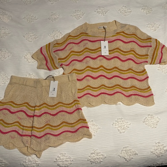 Matching Knit Set - Picture 3 of 10